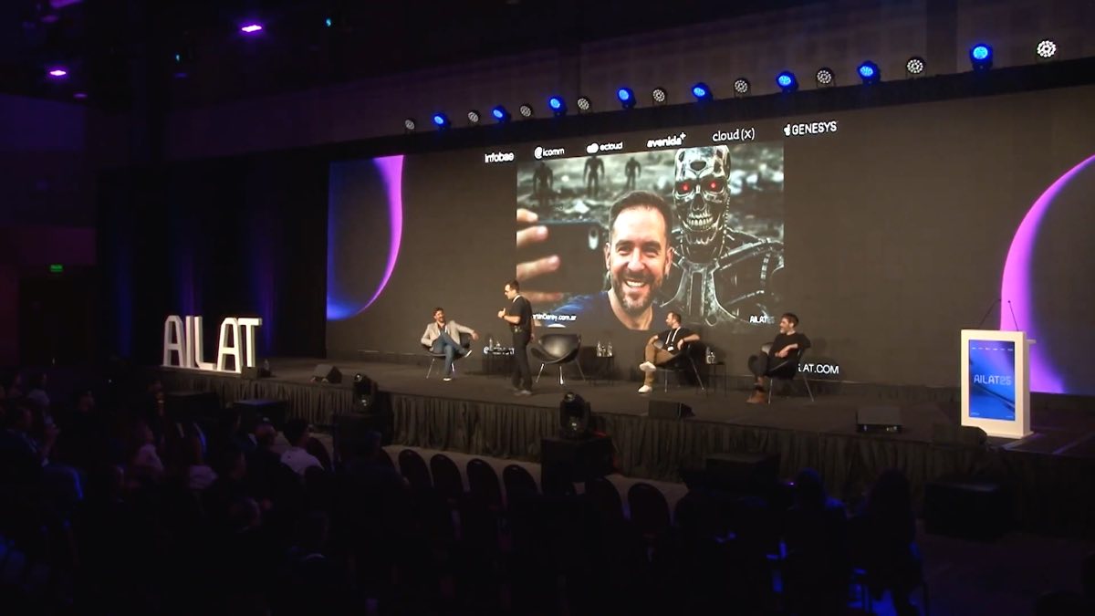 The room at AI in Latam 2025 during Martín Garay's talk